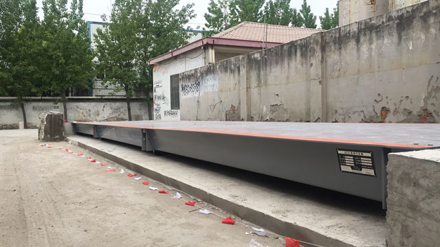 鎮(zhèn)江60噸地磅|鎮(zhèn)江60噸電子地磅安裝現(xiàn)場(chǎng)圖片